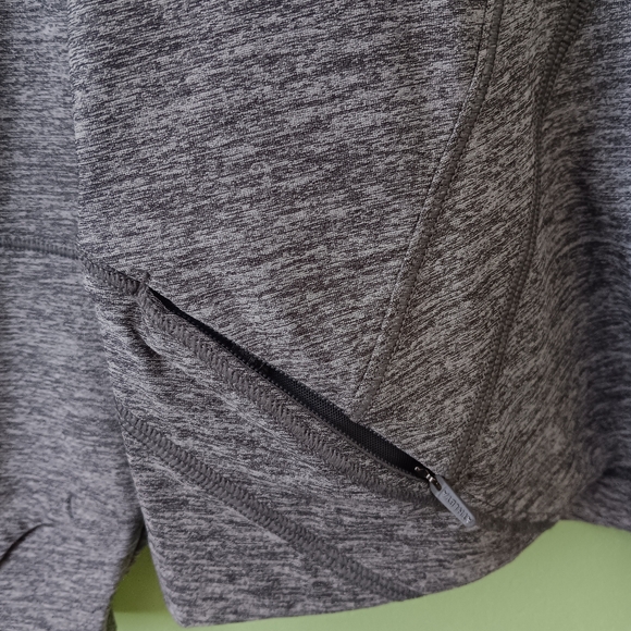 New Women's Athleta Pacifica Illume Fitted Top - Picture 5 of 16